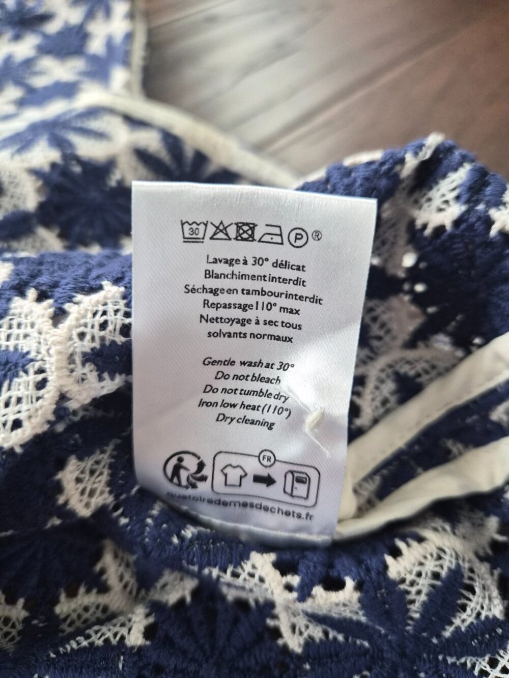 *NWT* [Sezane] Emma Embroidered Blouse, Size 38/6 - Picture 7 of 9
